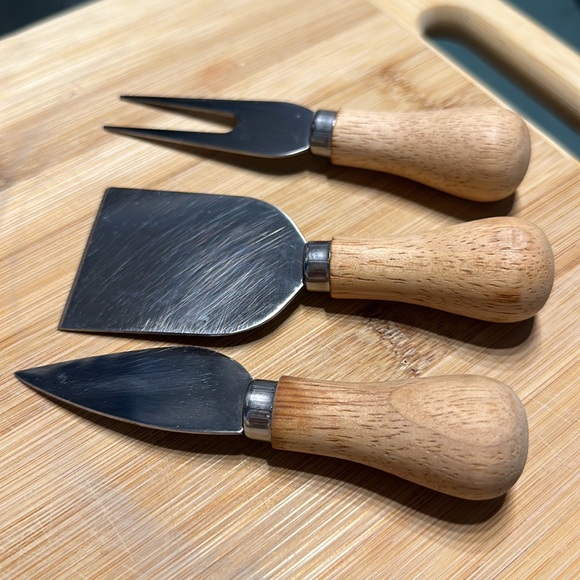 Easy life cheese board with beautiful glass board and 3 tool set - Picture 7 of 12